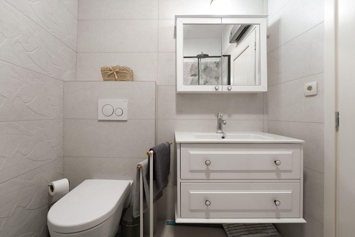 Apartment Cozy Studio-apartment Inmitten Der Altstadt Von Und Nur 50 Meter Zur Adria *